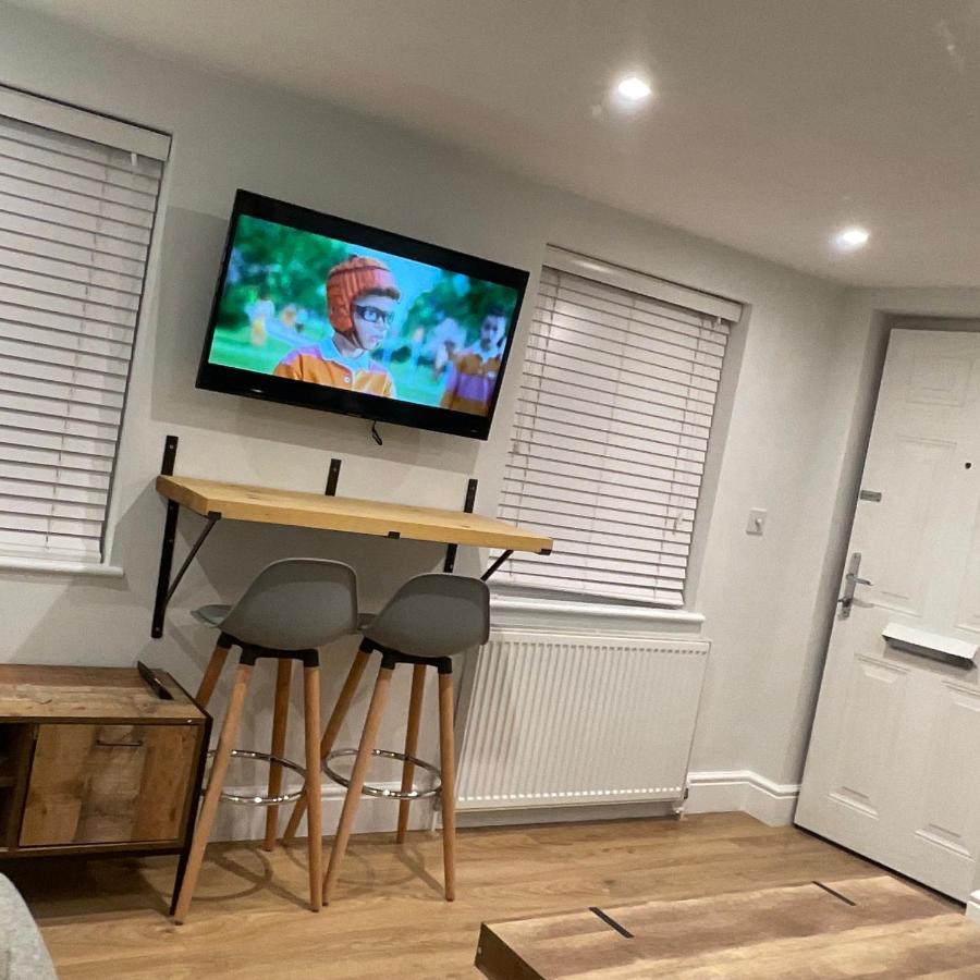 Avondale B Appartement Londen Buitenkant foto